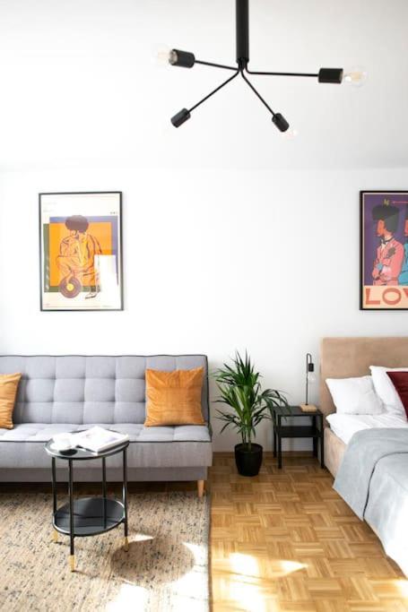 Oomph Warsaw Center Well Designed Apartment With Balcony Eksteriør billede